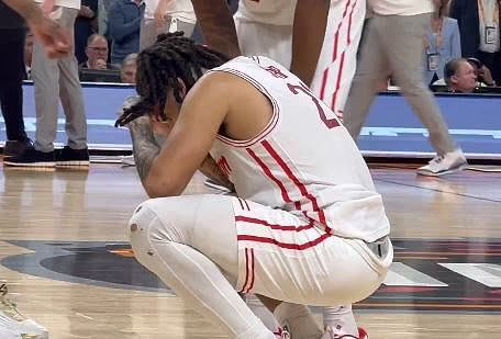 All-Time Gut-Wrenching NCAA title game regrets… who you got (are there others?)… ⁦<a href="/CBSSports/">CBS Sports</a>⁩ ⁦<a href="/LachTalk/">Lachlan McLean 📺</a>⁩ ⁦<a href="/ericcrawford/">Eric Crawford</a>⁩ ⁦<a href="/RealCardGame/">Kelly Dickey</a>⁩ ⁦<a href="/TheCardConnect/">Nick Coffey</a>⁩ ⁦<a href="/CardChronicle/">Mike Rutherford</a>⁩ ⁦<a href="/stephenasmith/">Stephen A Smith</a>⁩ ⁦<a href="/OneShiningMomen/">OneShiningMoment</a>⁩