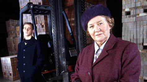 AliDooLalli's tweet photo. Back on at 2pm today. Semi Final 2 gives us a titanic battle between two wise &amp; terrifying crime fighters, #HettyWainthropp and #TheMaster.   Also, today's Children's TV themes sees #Wildtrack vs #Runaround and #Ulysses31 vs #SavedByTheBell https://t.co/ZIZi28cJQi https://t.co/sLYkPa54tK