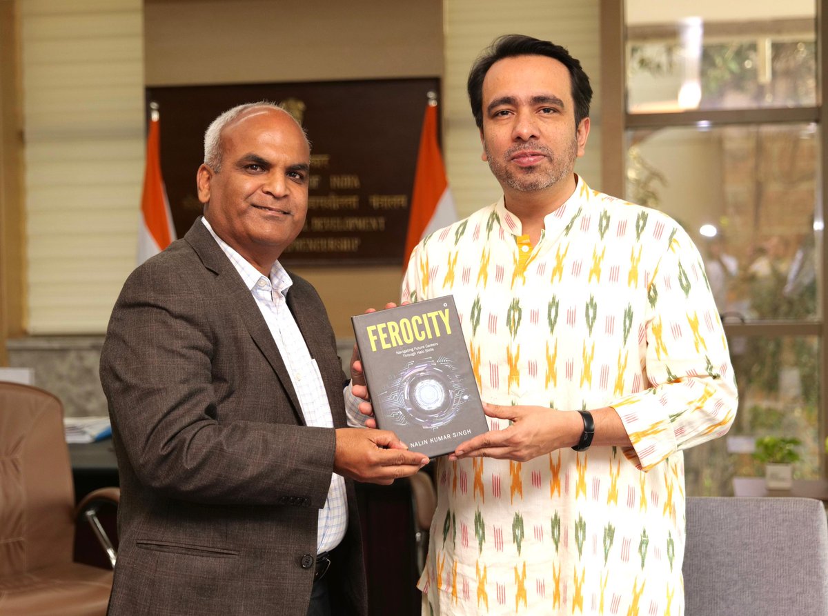 Office_ChJayant's tweet photo. Officials from Cultus – Education &amp; Technology Services met with Shri Jayant Chaudhary. The discussion focused on skilling initiatives, emphasizing enhanced competency in the field of Cloud Computing. https://t.co/8l8PqhntU5