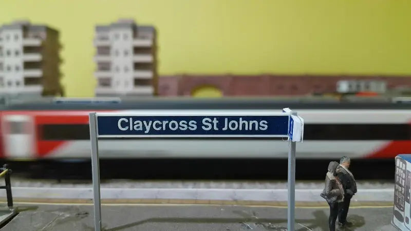 ModelScenes's tweet photo. 👨🏼‍🔧 Customer Scenes: We're so proud of our new pre-coloured signs. They look amazing on this customer's station platform. Right now, when you buy three, one is free! 🔥

https://t.co/ntitis7Ccz

#modelrailwayscenes #amazingcustomers #createascene https://t.co/jiMUEmoIRE