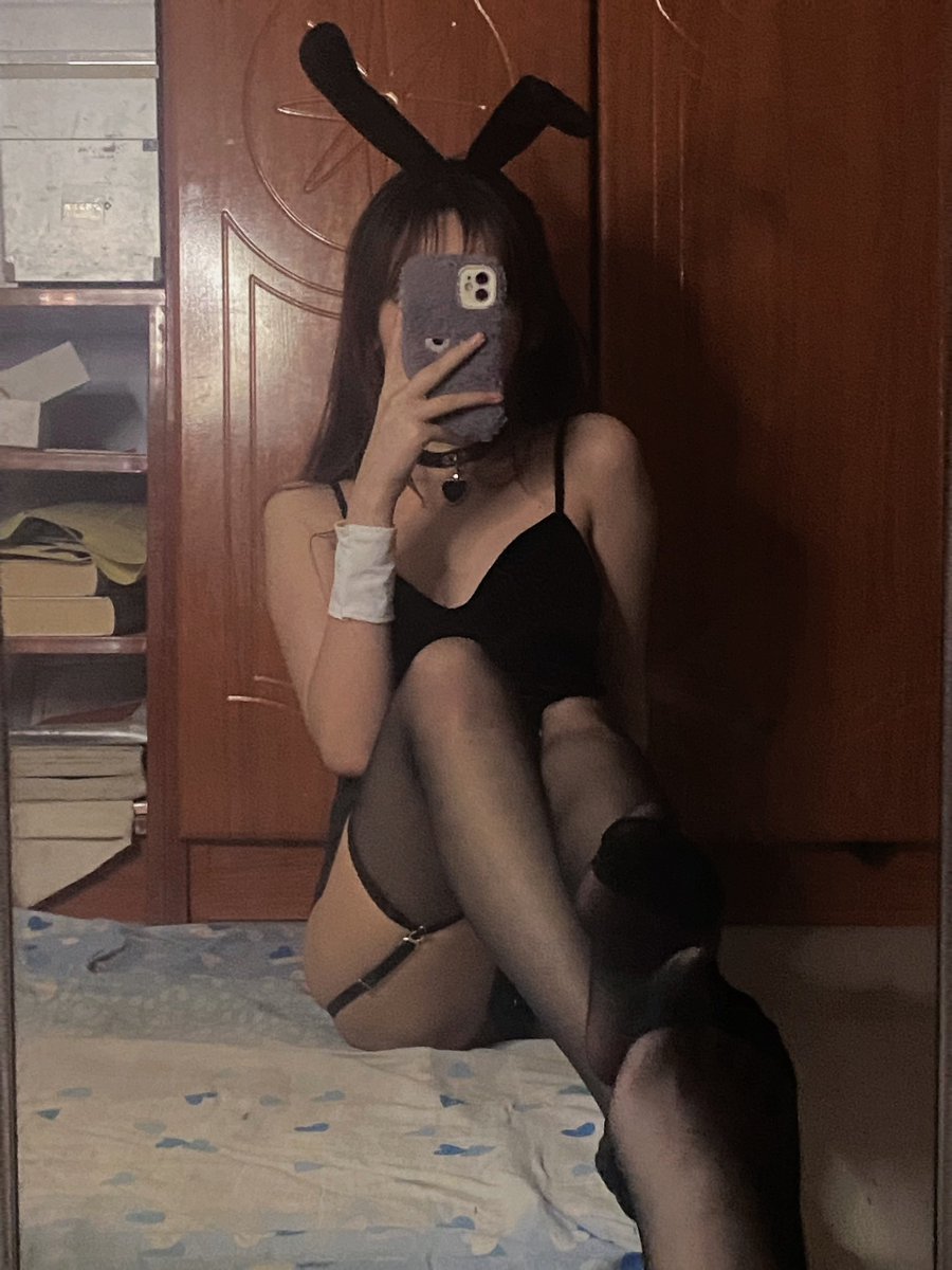 腿上突然多出来的，这是什么呀
#媚黑  #媚黑婊 #BBC #BLACKED #QOS