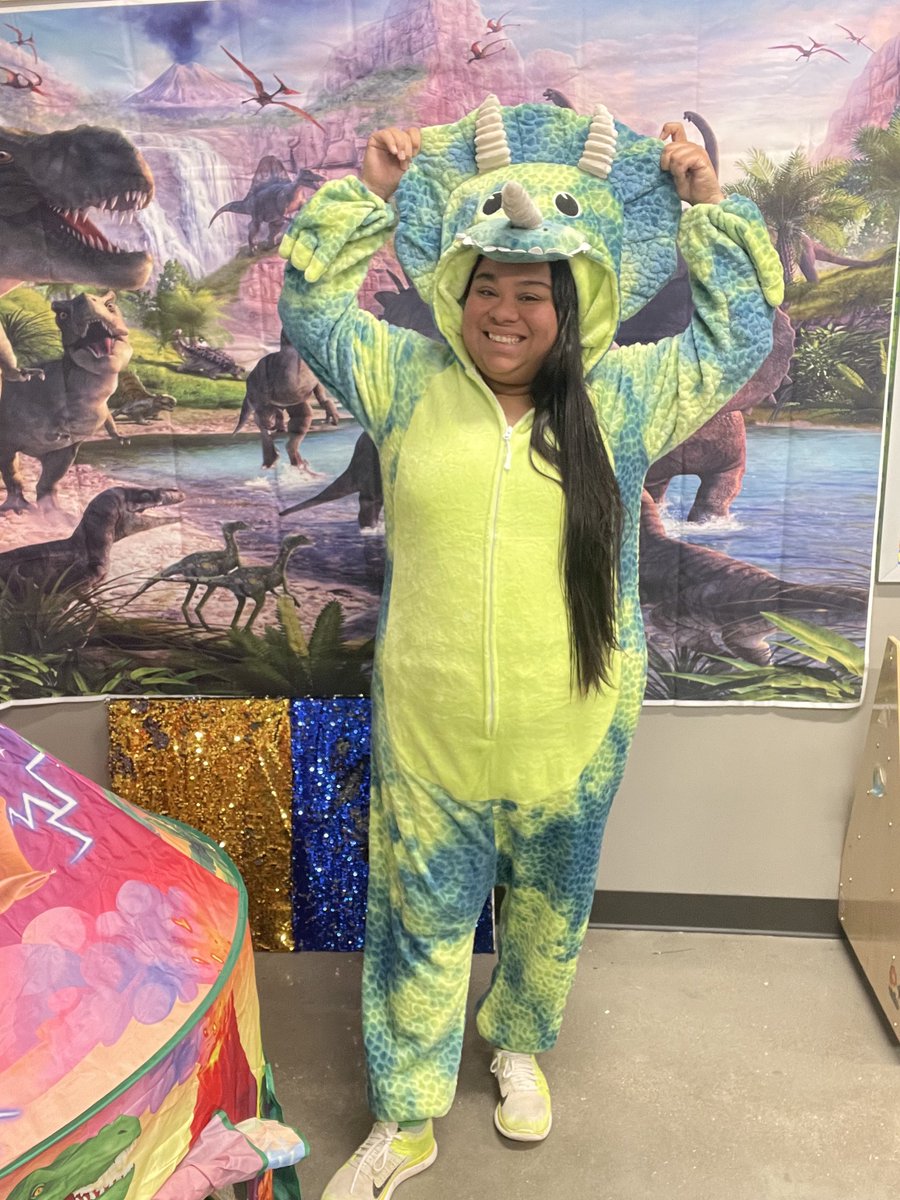 A peak into our room transformation this week🤣 #teacherlife #makelearningfun