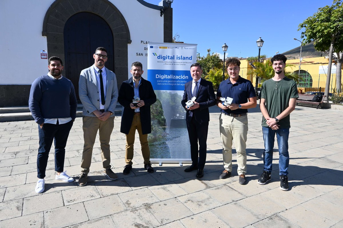 aqualia's tweet image. 👏🏼 ¡#Gáldar (#Canarias) avanza en la digitalización de su red de suministro de #agua! 💦
@AytoGaldar y #Aqualia comienzan la instalación de 4.500 contadores de telelectura📲📊, un sistema que facilitará la detección de fugas, optimizará recursos y mejorará la #eficiencia del