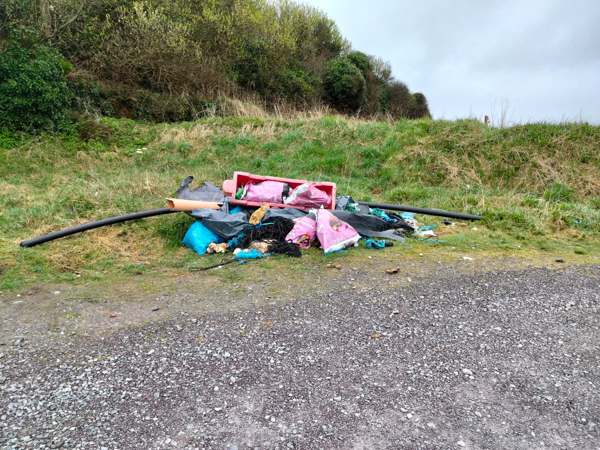 Gratitudes to John Walsh, Market Street who gathered a lot of rubbish down by the Bantry Airstrip. Thanks also to Cork Co Co collection.

A big thank-you also to all the other beach cleaners  along the Sheep's Head peninsula inc Beach, Gearhies and several piers.