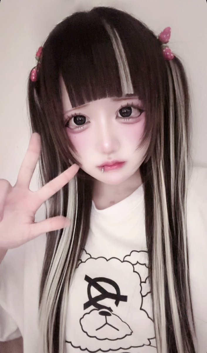 uwpa_'s tweet photo. 14歳だからわかんないよお~♥ https://t.co/079WIidQfs