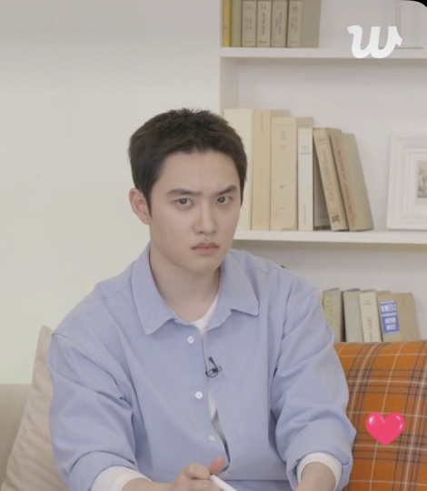 penguinisking's tweet photo. Kyungsoo's expressions lol https://t.co/UywdxdkeII