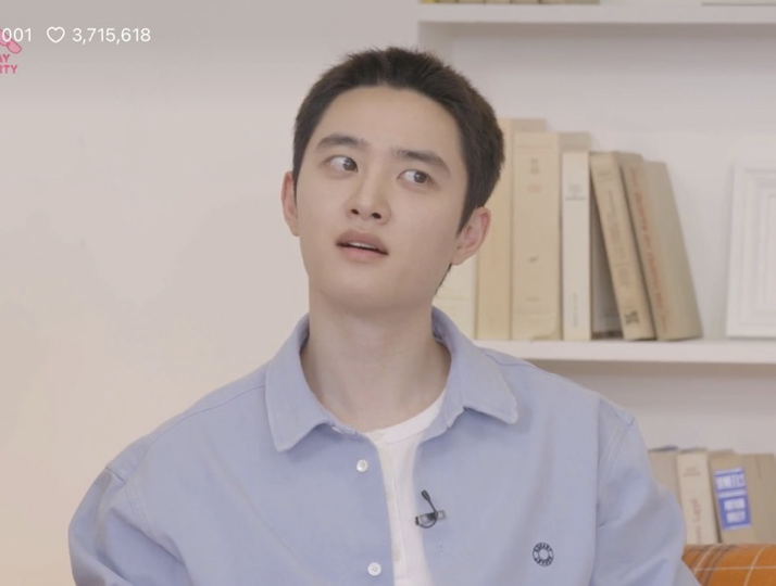 penguinisking's tweet photo. Kyungsoo's expressions lol https://t.co/UywdxdkeII