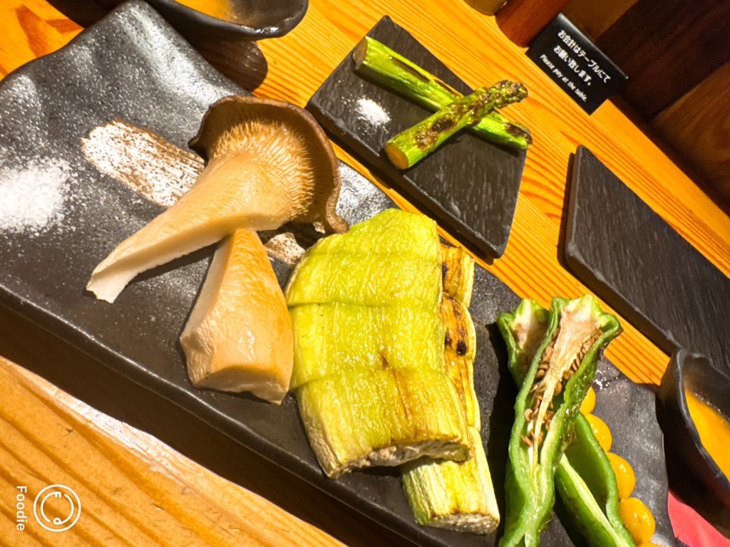 ぴよぴよ☆ Amazon.co.jp: ぴえヨン 推しの子 推しとアメ アクスタ ぴえよん