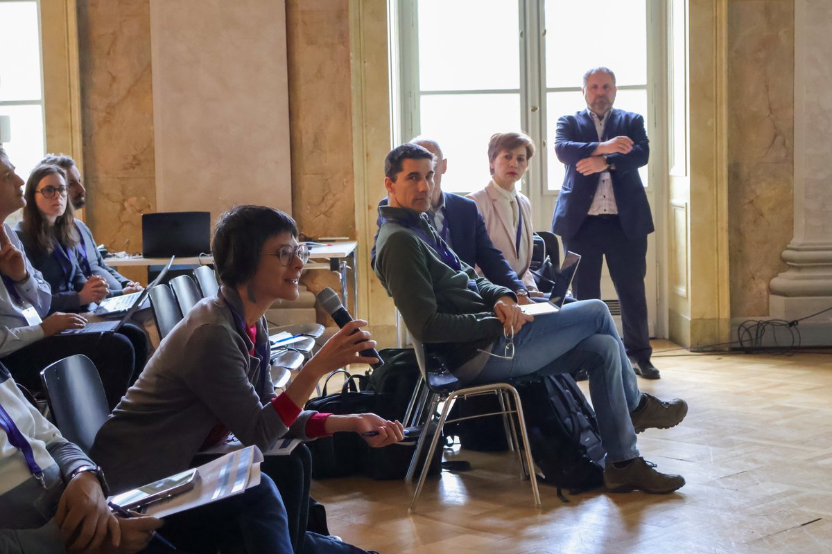 🚀 A dynamic start to #EMMC2025!
This morning’s Session 1: "Next Generation #MaterialsModelling" sparked great discussions on:
🔹 Model accuracy 
🔹 Science-based models
🔹 Academia vs. industry 
🔹 Next-gen methods