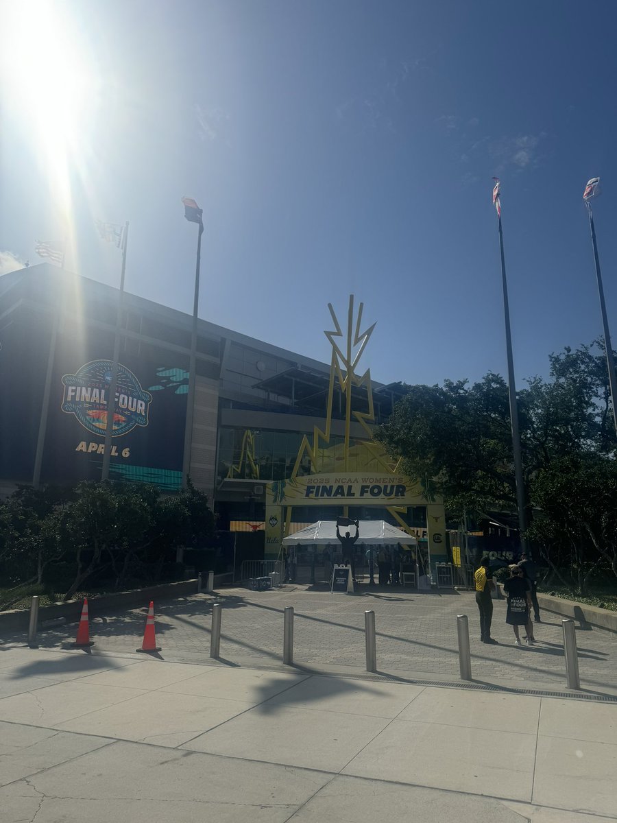 Amber Raisner (@abraisner) on Twitter photo Another amazing Final Four! Huge thank you to the WBCA and for all of the coaches that took the time to speak at the 30 Under 30 Event. The knowledge and advice shared this weekend was invaluable! <a href="/WBCA1981/">Women’s Basketball Coaches Association</a> Another amazing Final Four! Huge thank you to the WBCA and for all of the coaches that took the time to speak at the 30 Under 30 Event. The knowledge and advice shared this weekend was invaluable! <a href="/WBCA1981/">Women’s Basketball Coaches Association</a>