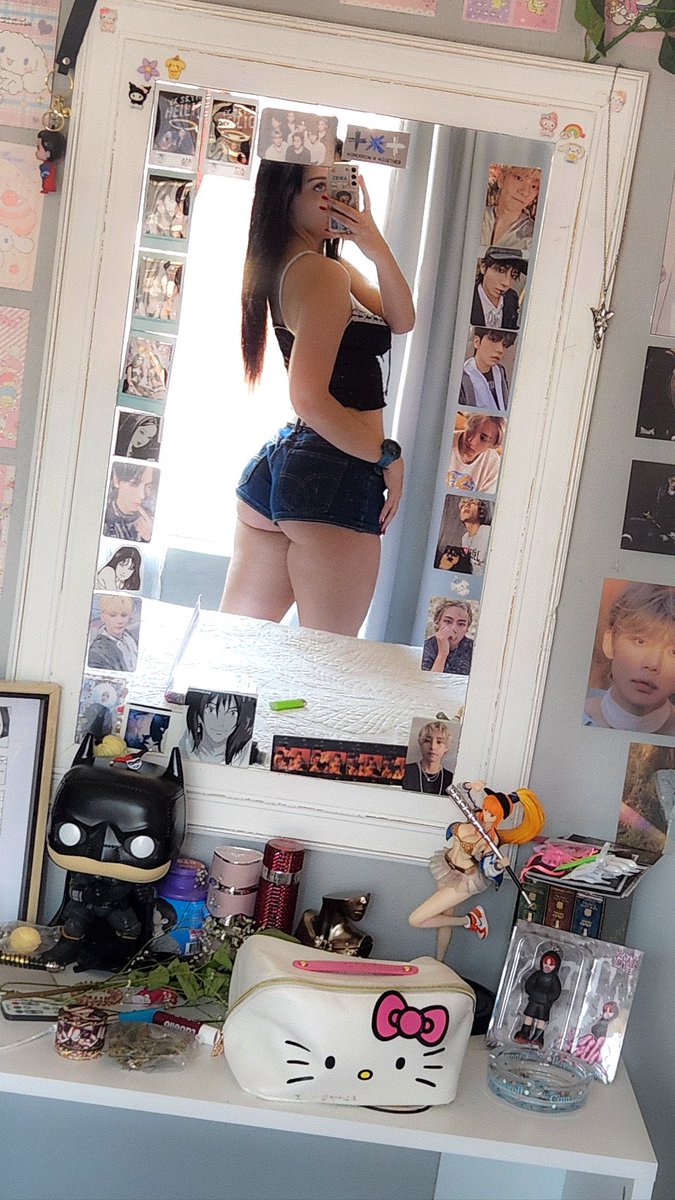 Lemonpartii's tweet photo. After a super long break off of OF I'm finally posting
Posting an entire free shoot tomorrow to makeup for my lack of content ✨🌸

Sale for first 20 subs
See u there x https://t.co/MChV0wwvBA
