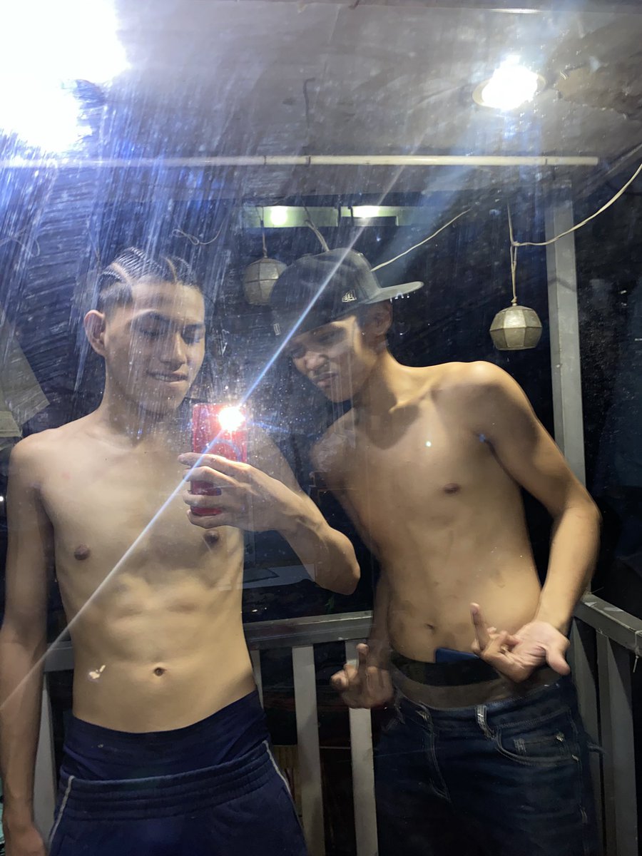 prettyvoiBIEN's tweet photo. 2v2?????🤣
@jervyson https://t.co/uQCNp9g3gU