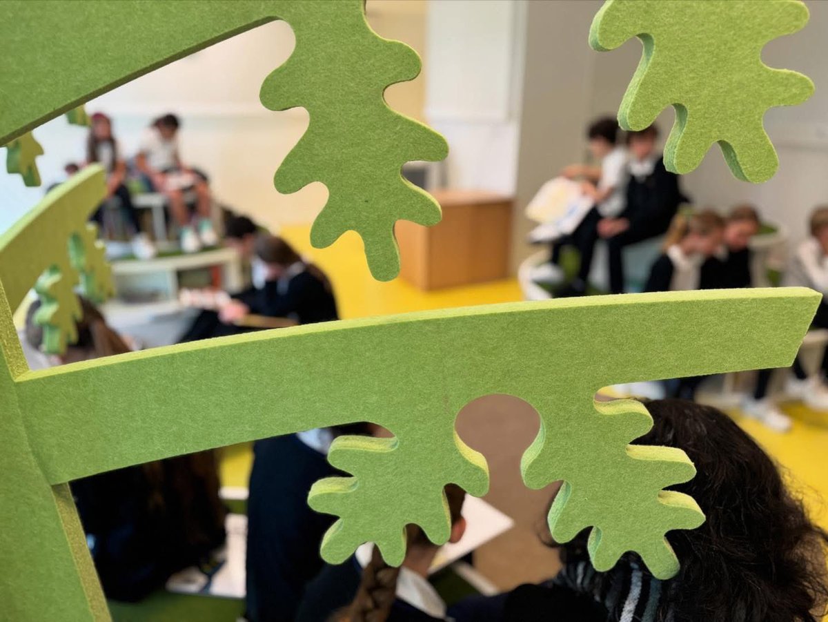 ISMonaco's tweet image. 📚✨ Day 2 of #BookWeek continues with a flurry of book-loving energy!

Older and younger students connected through Buddy Reading, sharing stories and the joy of reading together.

More literary fun ahead—stay tuned!

#readingisfun #buddyreading #booklove