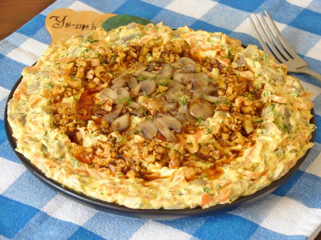 yemeknet's tweet photo. Mantarlı Havuç Tarator #MantarlıHavuçTarator #Tarator #Meze #Mantarlı #Havuçlu #Yoğurtlu #Sağlıklı #Lezzetli #PratikTarif #FarklıLezzet https://t.co/GV284Wazez https://t.co/JXuXtq2dAg