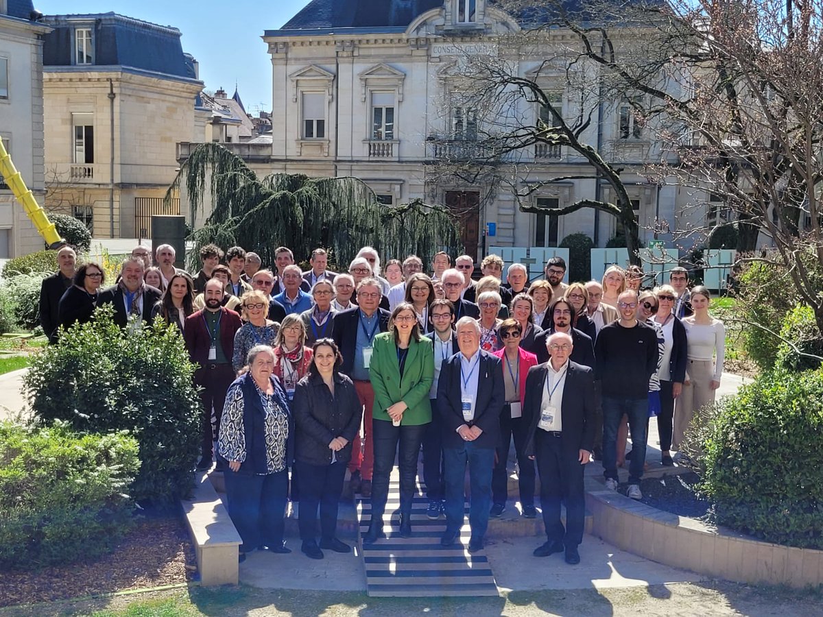 Maison de l'Europe en Mayenne - Europe Direct tweet media