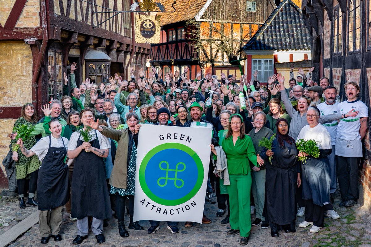 Flere års indsats med en mere grøn og bæredygtig drift bærer nu frugt for Den Gamle By, som netop er blevet tildelt den særlige miljømærkningsordning for danske attraktioner, Green Attraction. Mere her: bit.ly/DenGamleByGree…