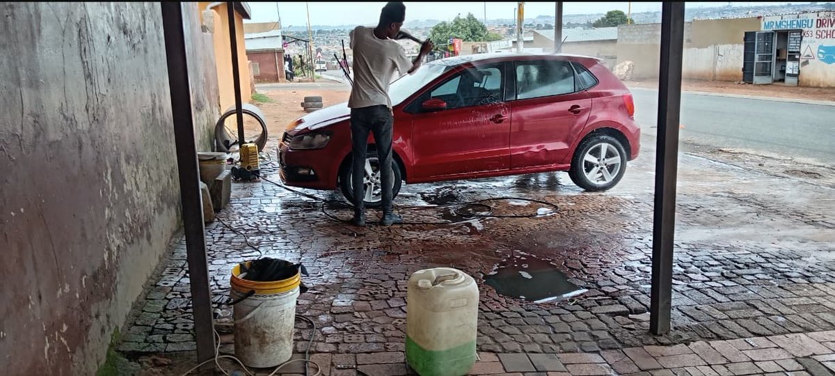 City_Ekurhuleni's tweet photo. 🚨 See a leak? Report it! Call 0860 643 000
📞 Let’s protect our water for future generations.
💧 Every drop count, and we all have a part to play! https://t.co/bJLAEvGUCx