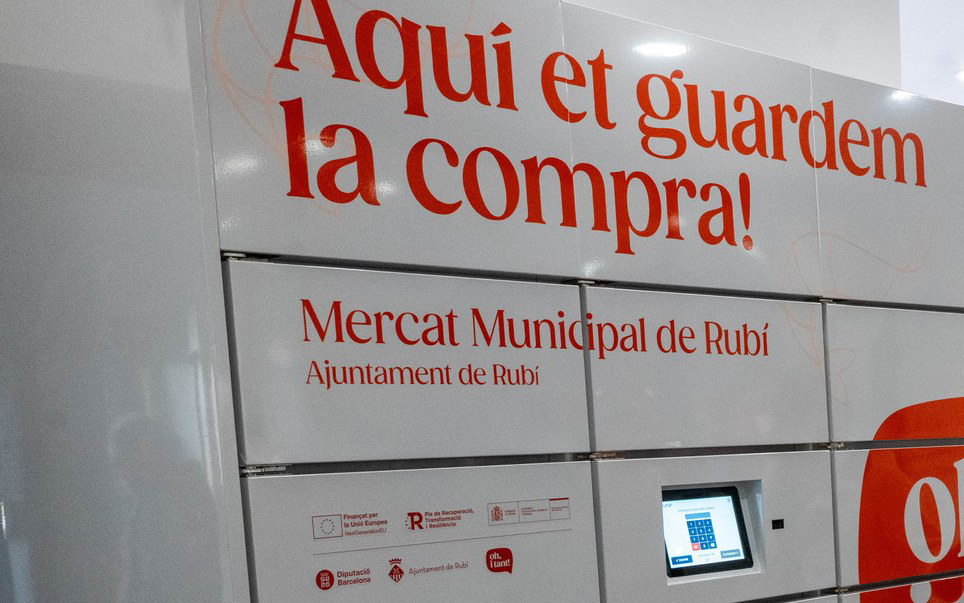 DiarideRubi_'s tweet photo. El Mercat Municipal es dota amb una vintena d'armaris refrigerats per a la recollida de comandes https://t.co/4n5b8CbRI1 #rubicity #mercats #mercatmunicipal #proximitat #comerc https://t.co/MLU9yeH6KA