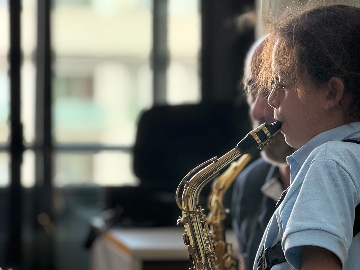 🎉 Felicitats l'Enzo Jimenez Mendoza, alumne de saxòfon amb el professor Joan Martí, per guanyar el 1r premi al concurs internacional Artistes en Herbe 2025 (Luxemburg), amb la seva composició “Overflowing Creativity”! 👏👏 Un orgull pel nostre centre! 🌟 #TalentMusical <a href="/dipta/">Dipta Imanto</a>