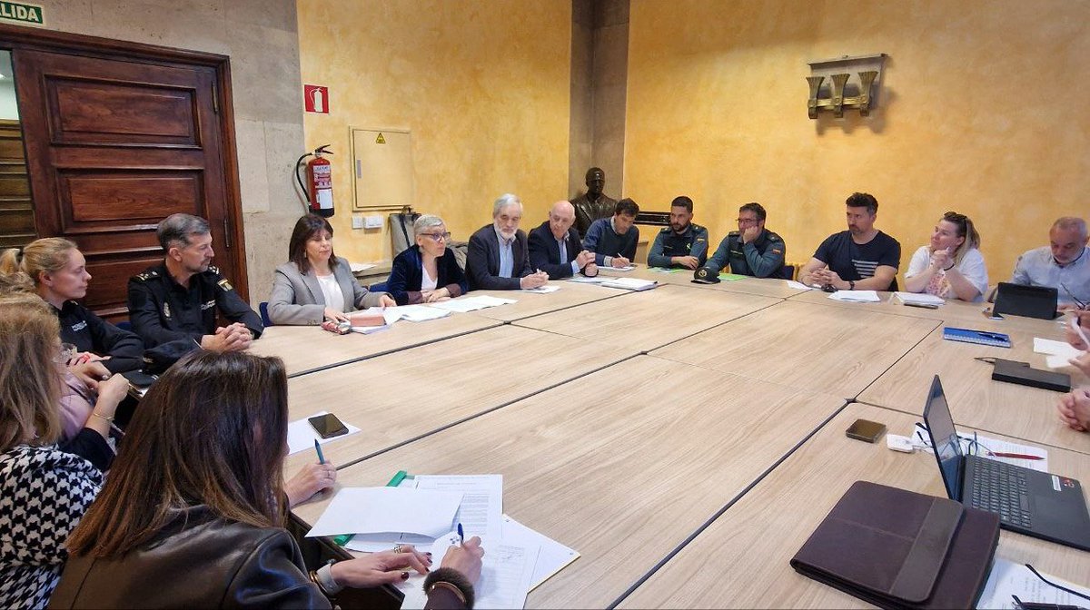 🔹️El #Sespa constituye el 𝗢𝗯𝘀𝗲𝗿𝘃𝗮𝘁𝗼𝗿𝗶𝗼 𝗱𝗲 𝗔𝗴𝗿𝗲𝘀𝗶𝗼𝗻𝗲𝘀 𝗮 𝗣𝗿𝗼𝗳𝗲𝘀𝗶𝗼𝗻𝗮𝗹𝗲𝘀 para analizar y prevenir la violencia contra personal sanitario

🔹️Este órgano asesor y de participación, integrado por una treintena de personas, servirá para evaluar