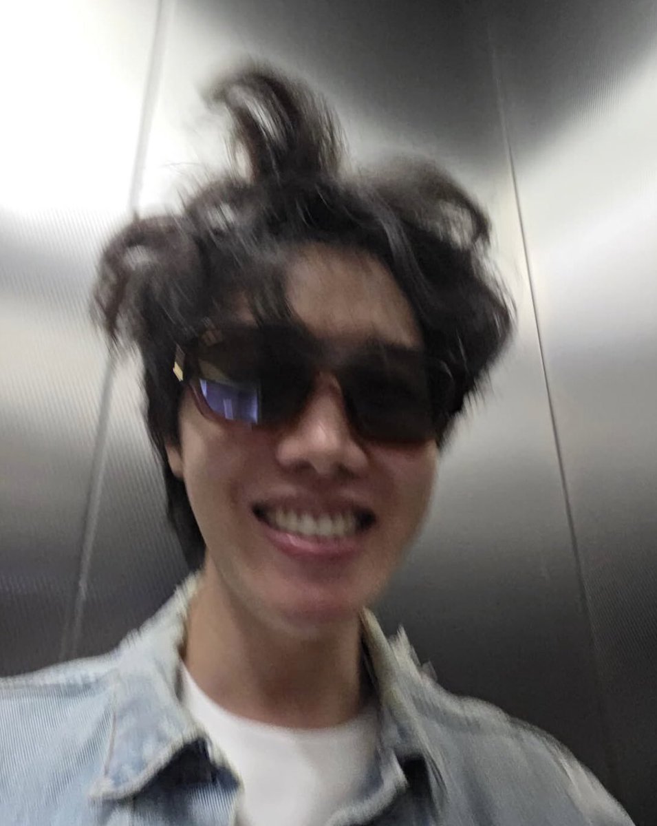 selfie so taehyung core