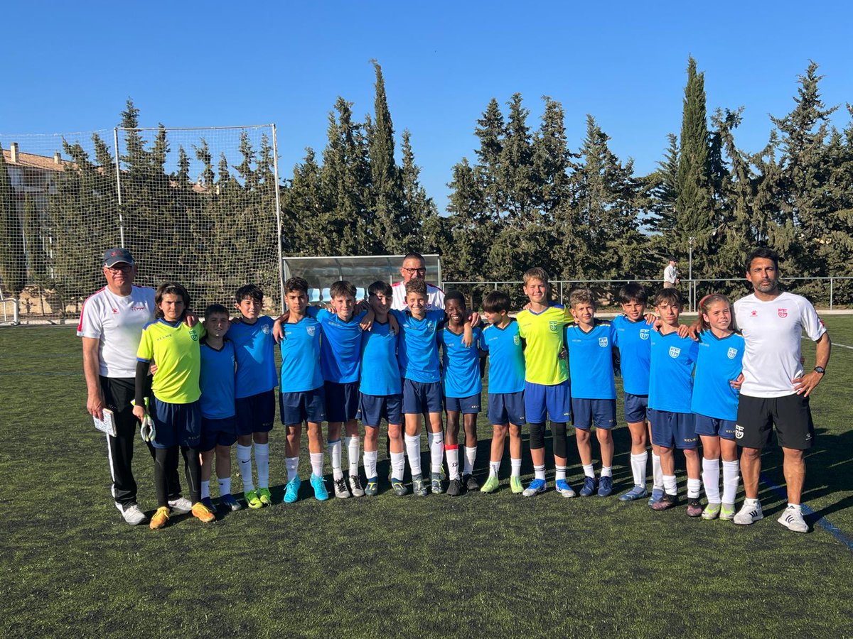 ffrm_se's tweet photo. 😌⚽ | Última sesión de entrenamiento previa a los Nacionales Sub-12 masculinos y femeninos.

🗓️ 11-13 abril  / 📍 Madrid 

¡Vaaaaamos! #VamosFFRM https://t.co/cQK3BdHk5T
