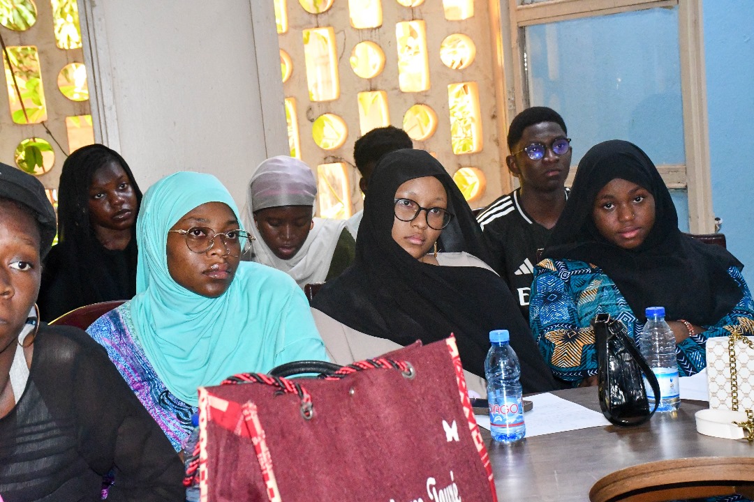 APJECML's tweet photo. Le Samedi 5 Avril 2025, APJEC a tenu, dans son bureau situé à Magnambougou Faso kanu, la première Formation de la cohorte 4 des observateurs, portant sur "La Présentation de l'APJEC et la prise de Contacts avec les observateurs".
#Apjec #NouvelleCohorte https://t.co/wAyLHOWlUO