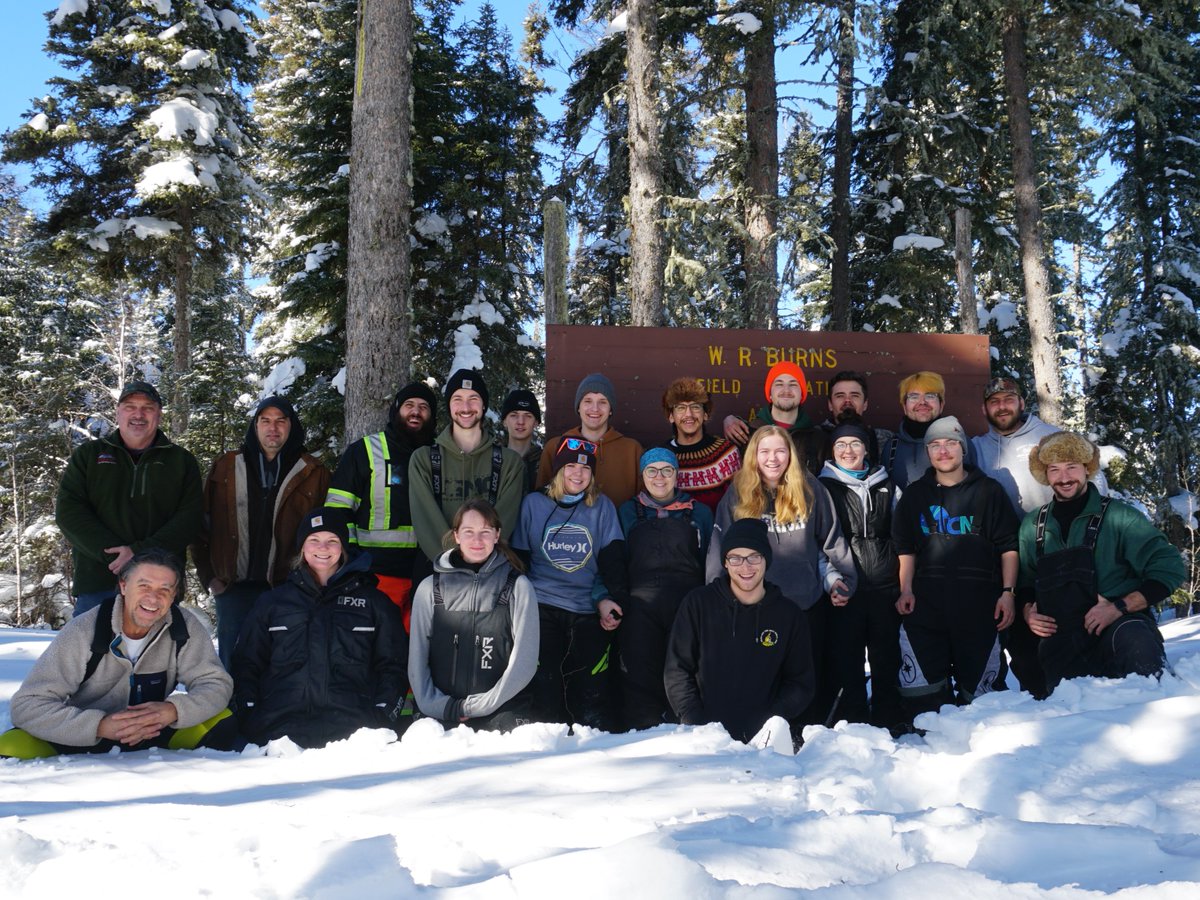 UCN_hereyoucan's tweet photo. Natural Resources Management Technology students participated in Winter Camp!❄️
This annual camp is held in semi-remote wilderness locations, allowing students to engage in fieldwork and experience camp life. 
https://t.co/yhwhRGIMwp #HereYouCan https://t.co/nYXTvwK4ug