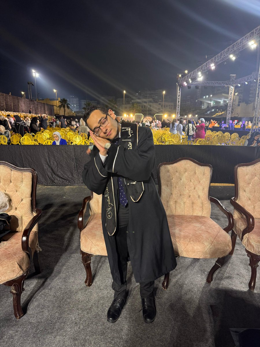 mostafa_moheb11's tweet photo. Night Night 😴😴
#Graduation56 https://t.co/RZgGsRmpCj