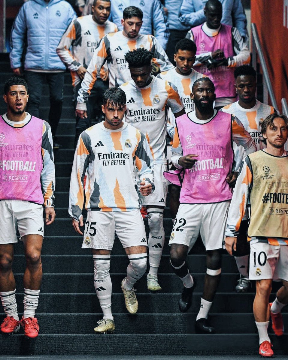 MadridXtra's tweet photo. VAMOS TEAM! 🤍 https://t.co/c9qJFScpQw