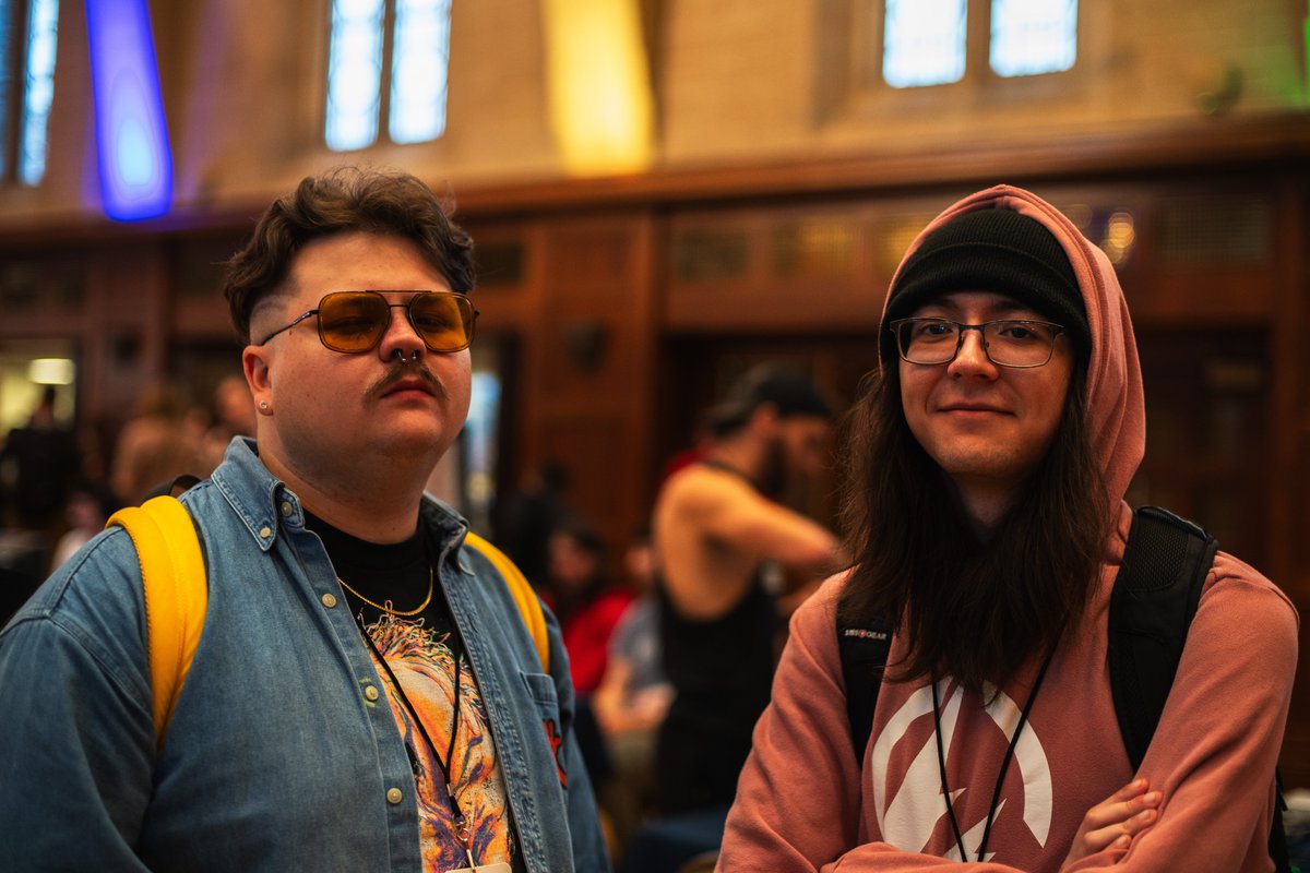 2toestoto tweet media