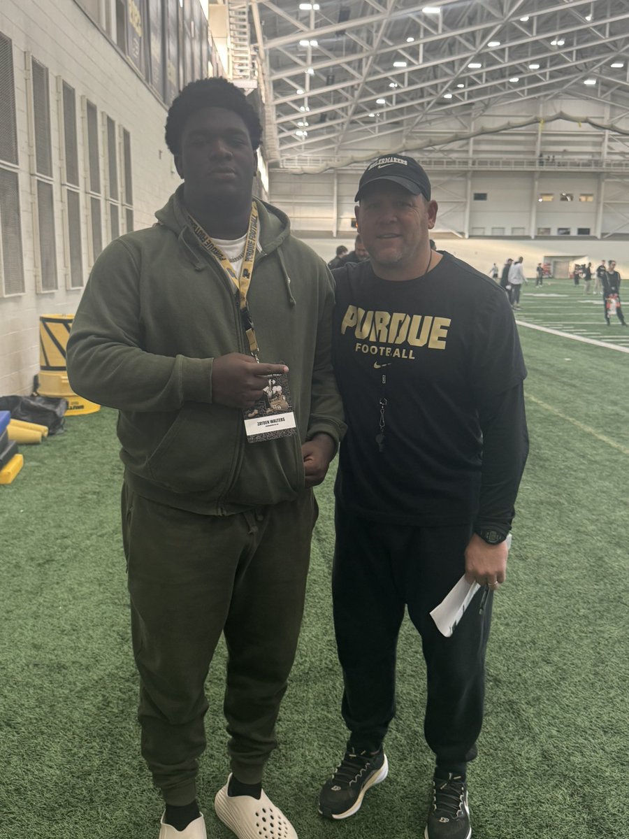 ZaydenWalters15's tweet photo. Had a great time at Purdue today!  Thanks for having me @Coach_Odom @CoachGreen93 @CoachRaw_ @NighbertChad @JuliusTrenches @BigSkippin_75 @Bronco_Recruits https://t.co/Q37DOuI3SB