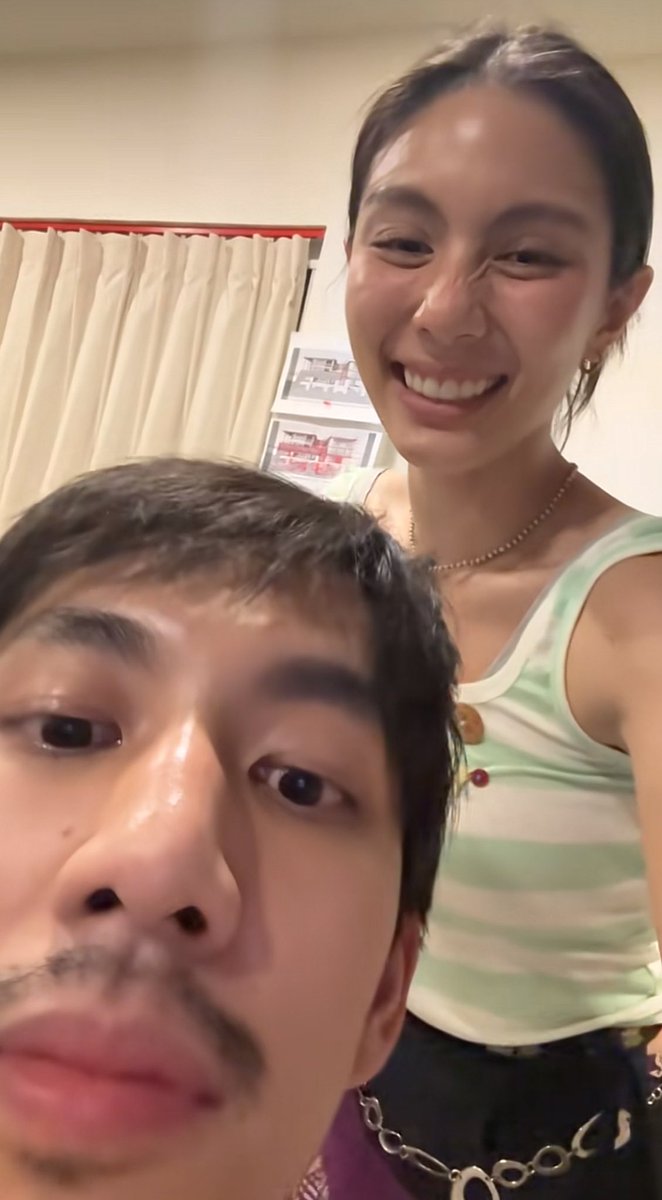 cloudiles's tweet photo. ทำหน้าดี ๆ 5555555555555555555 https://t.co/d4lqLnp2pc