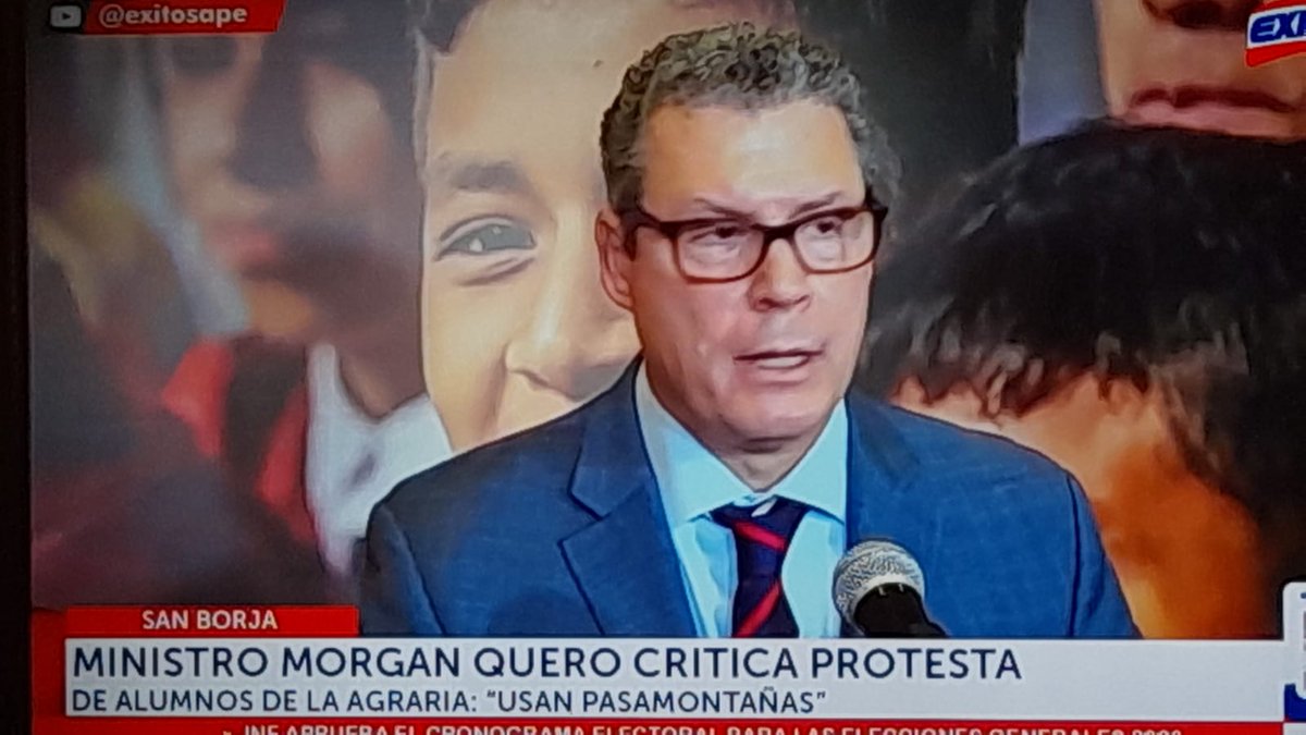 lamrrym's tweet photo. El MINISTRO de educación del Perú dijo hace un año que las VIOLACIONES que cometían profesores a alumnas en la SELVA eran "prácticas culturales", hace unas semanas gritó en televisión abierta "QUE VIVA EL AUTISMO"
AHORA dice en TV abierta que la toma en #UNALM es VIOLENTA
+ https://t.co/KzBSUVzFvC