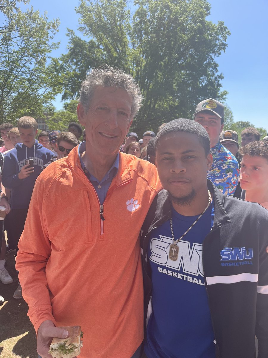 JaVon Summers (@javonsummers1) on Twitter photo I really appreciate Cliff Knechtle spending time on <a href="/ClemsonUniv/">Clemson University</a> campus. I really gained a lot from being around him for a moment and he answered my Question which was rewarding and encouraging #Blessed I really appreciate Cliff Knechtle spending time on <a href="/ClemsonUniv/">Clemson University</a> campus. I really gained a lot from being around him for a moment and he answered my Question which was rewarding and encouraging #Blessed