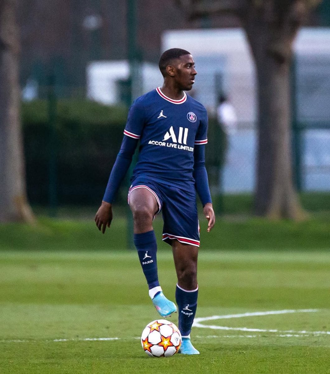 icparissg_'s tweet photo. Ayman Kari au MHSC avec Zoumana Camara, j’y pense… 🤔💭 https://t.co/2dMyhW4Jen