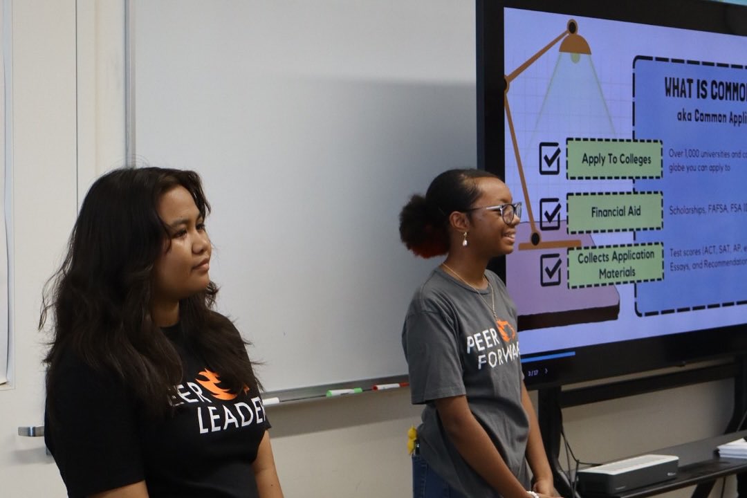 For this week’s #TeamTuesday post, we are highlighting our James Campbell PeerForward team! 

Last month, they organized and hosted a CommomApp workshop! They even had James Campbell Alumni come out to inform students about scholarships. Great work, Peer Leaders!