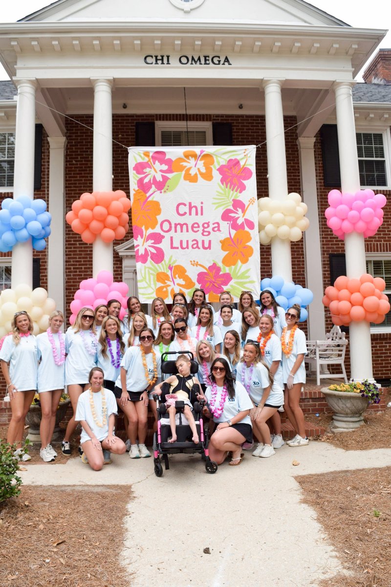 MakeAWishEastNC's tweet photo. Did you know Make-A-Wish is Chi O's national philanthropy? This school year alone, the Chi Os at ECU have raised over $12,000 to bring hope to local wish kids. Last week the ECU Chi Os hosted a luau and invited wish kid Phoebe to join. How cute?! https://t.co/UF9XR7FoK6