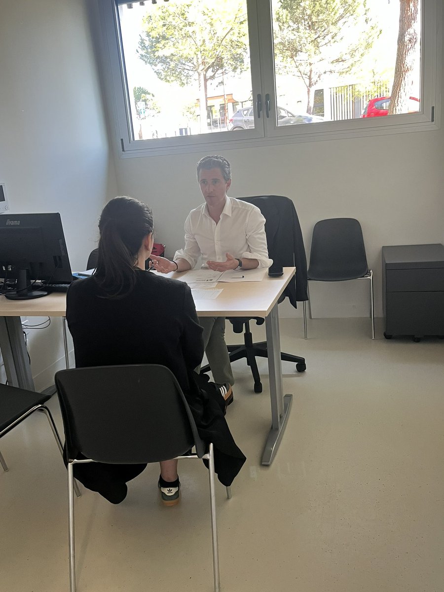v_terrailnoves's tweet photo. En permanence sans RDV à la maison de quartier de Vidailhan, au plus proche des habitants et de leur quotidien. Je reçois aussi sur RDV à l’Hotel de Ville : 0561249290. https://t.co/pkwlaP8i11