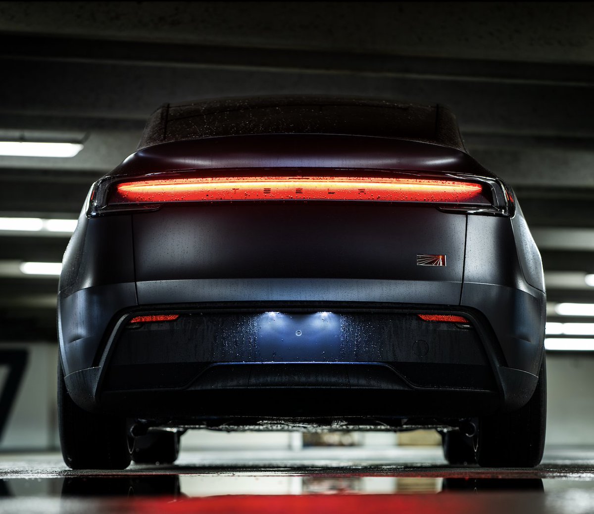 SawyerMerritt's tweet image. Here is a thread of still photos of my new Model Y.

Click on an image then long press to load in 4K on iOS.