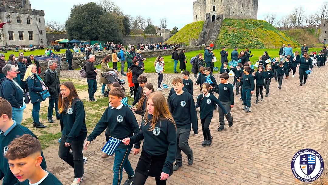 Greece in UK tweet media