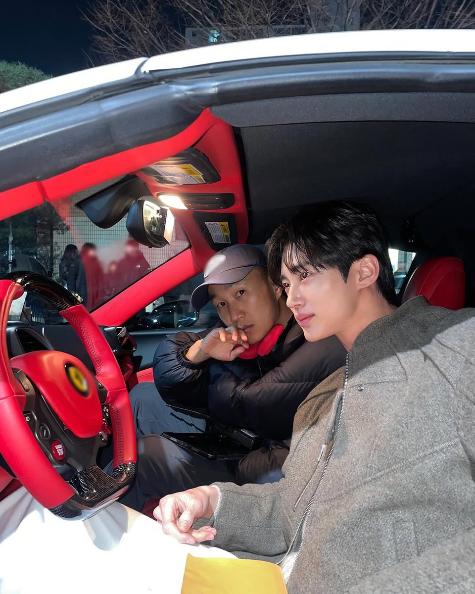 bbyeonwooseok's tweet photo. #선재업고튀어 #LovelyRunner #선업튀 #류선재 #비하인드
#변우석 #ByeonWooSeok #ビョンウソク https://t.co/rMoP4NiZBc