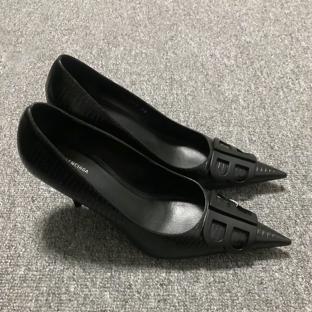 为什么我没有买这双鞋，后悔ing…#lesbian #女同 #拉拉 #H #les