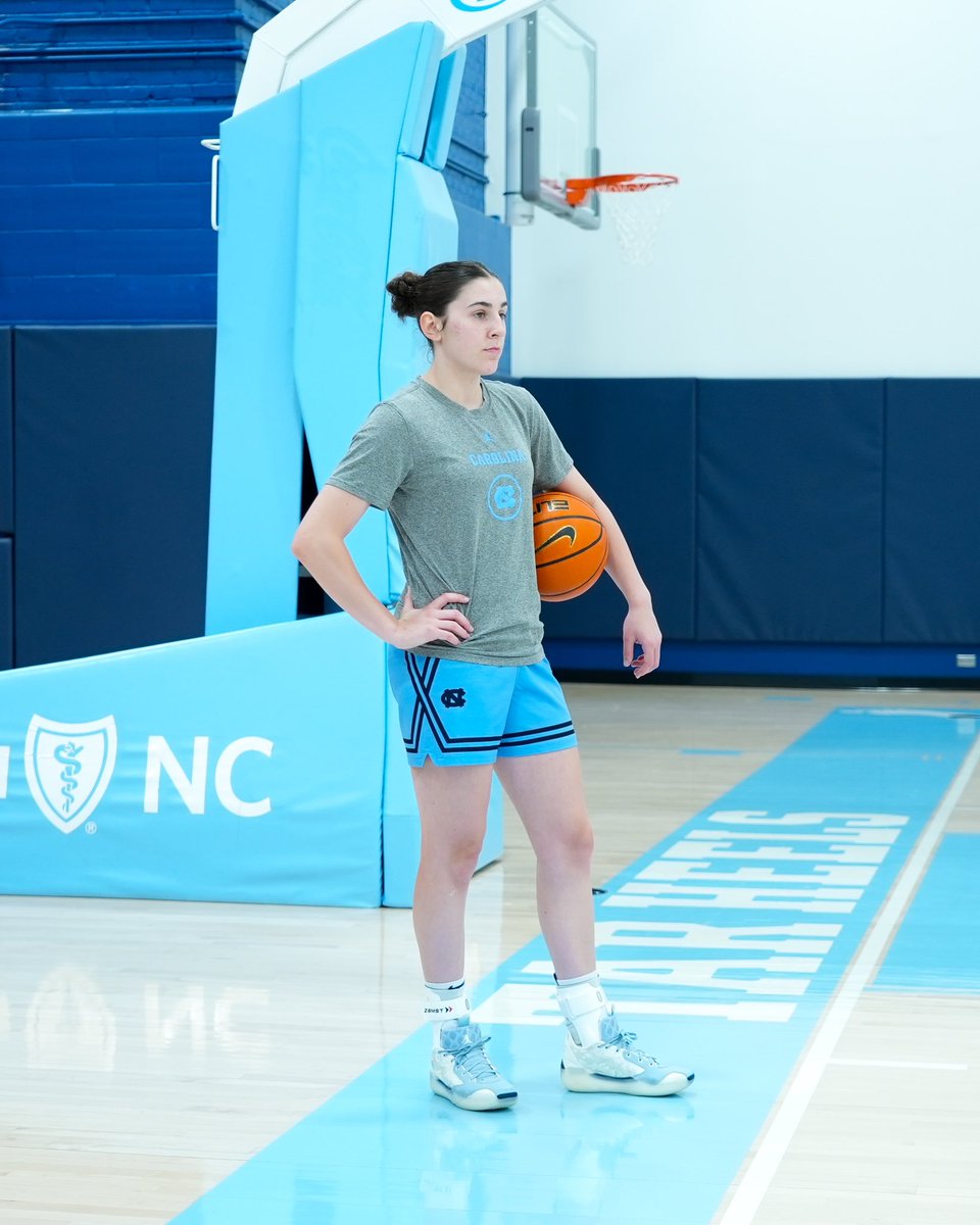 ChrisHyppa's tweet photo. 6 AM’s in Chapel Hill… @laniegrant2025 https://t.co/sxvJZsjGkp