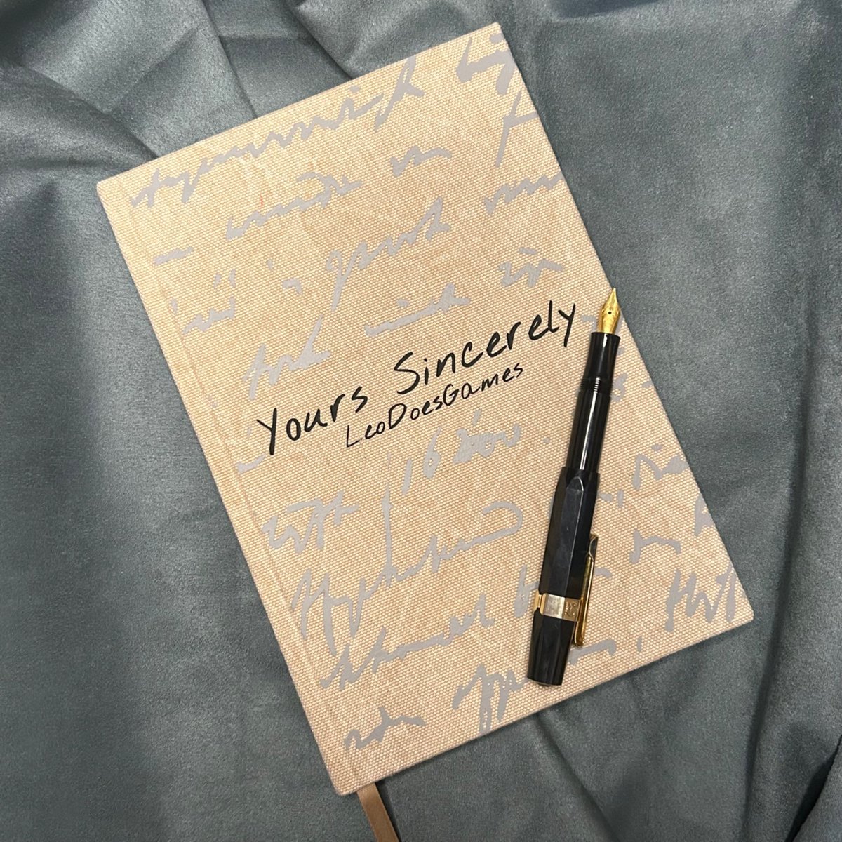 idiot slut tweet media