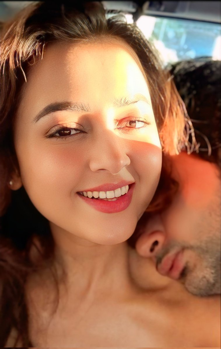 This is 😘 #TejRan #TejasswiParkash #KaranKundrra