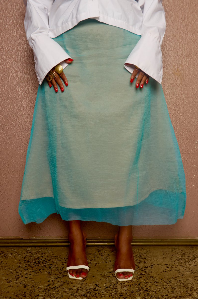 Siselabel's tweet photo. Okèji: Éwu Sukulu ‘25

Final pieces; Reversible cape, Exaggerated Bucket hat, and Organza skirt. 

Available for Pre-order at https://t.co/gFchJ1UclY https://t.co/g9sUkqryvX