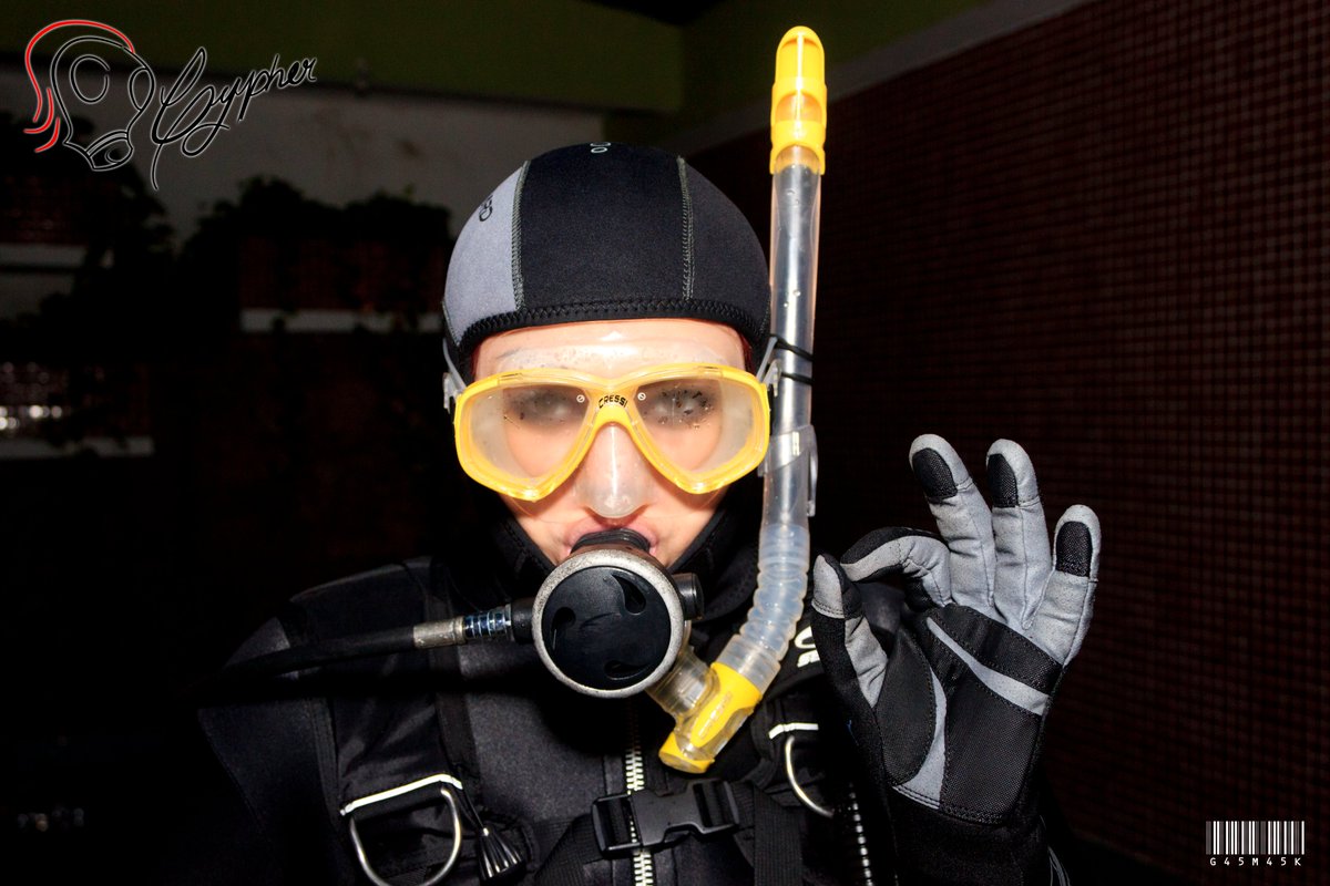girlgasmask's tweet photo. Dive into my naughty underwater world! I’m in my tight scuba gear & gasmask, ready to make a splash. Subscribe for just 7.7 to unlock more steamy scuba & gasmask videos! Don’t miss the wettest fun. https://t.co/s0ndR34Ngd
#ScubaFetish #GasmaskKink https://t.co/hUeDEfKrK0