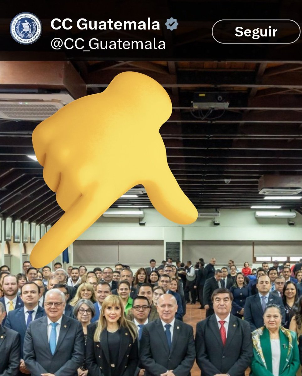 oco_motora's tweet photo. ¿Por qué Alvaro Arzú se ha ausentado por 15 días a trabajar al Congreso y ayer en lugar de llegar a trabajar para reducirse el autoaumento decidió ir a celebrar a la Corte de Constitucionalidad?
Igual para Allan Rodríguez, Nadia de León y Héctor Aldana
https://t.co/OOpGwEAKSx https://t.co/mqojHb2sP7