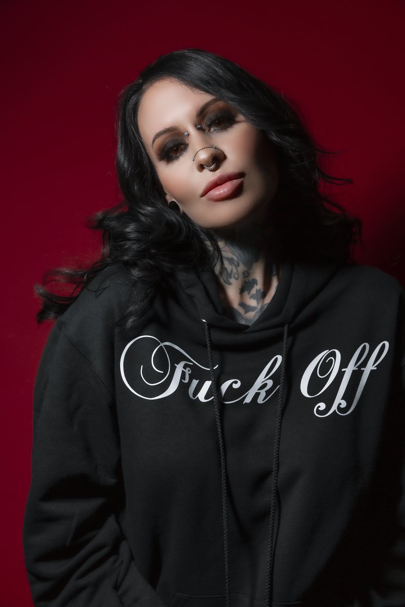 VampireFreaks's tweet photo. Tell the world how you really feel with our F*ck Off Hoodie!

📷 @missamberjohnson

#EffOff #Swearing #RudeHoodie #GothSweater #PunkHoodie #VampireFreaks #GothFashion https://t.co/T7srbOw5lu